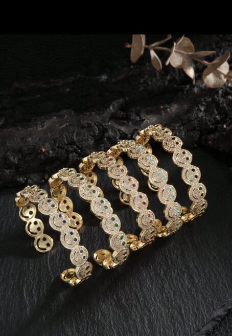 Round smiling face bracelet